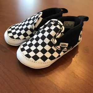 NWOT Vans baby shoes - size 3